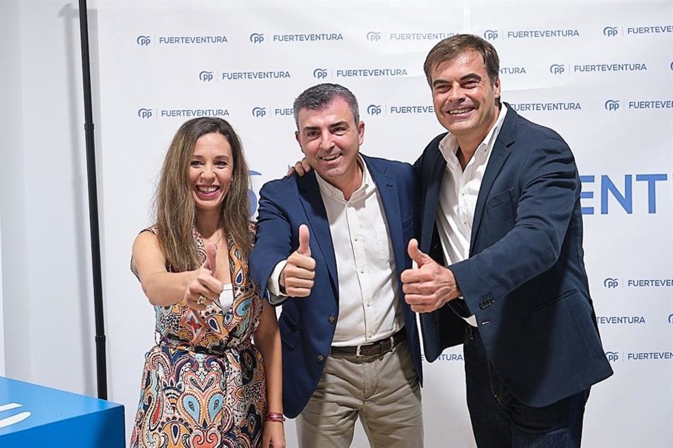 Jessica de León, Manuel Domínguez y Fernando Enseñat
