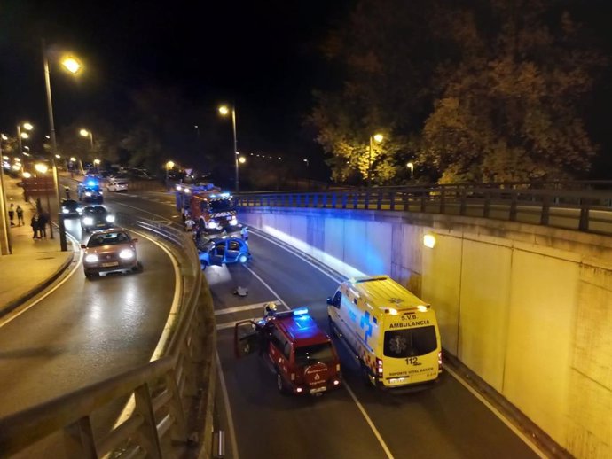 Accidente en el acceso al túnel de la calle Norte de Logroño