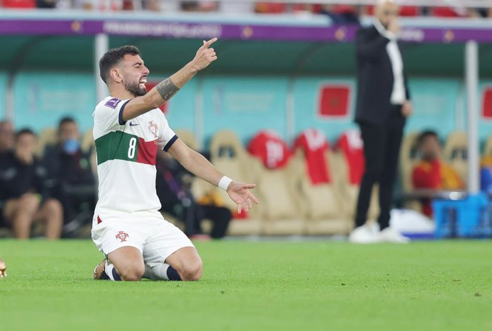Bruno Fernandes of Portugal during the FIFA World Cup 2022, Quarter-final football match between Morocco and Portugal on December 10, 2022 at Al Thumama Stadium in Doha, Qatar - Photo Sebastian El-Saqqa / firo sportphoto / DPPI