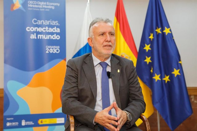 El presidente del Gobierno de Canarias, Ángel Víctor Torres, durante una entrevista concedida a Europa Press