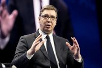 Vucic pide a la OTAN y la UE que protejan a los serbokosovares ante la "noche más difícil" de su Presidencia