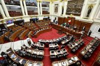 El Parlamento de Perú suspende la sesión del pleno por enfrentamientos entre diputados