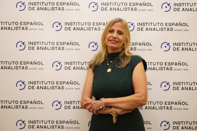 La presidenta del Instituto Español de Analistas, Lola Solana.