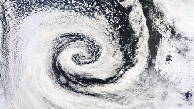 Ciclón extratropical cerca de la costa australiana en 2012