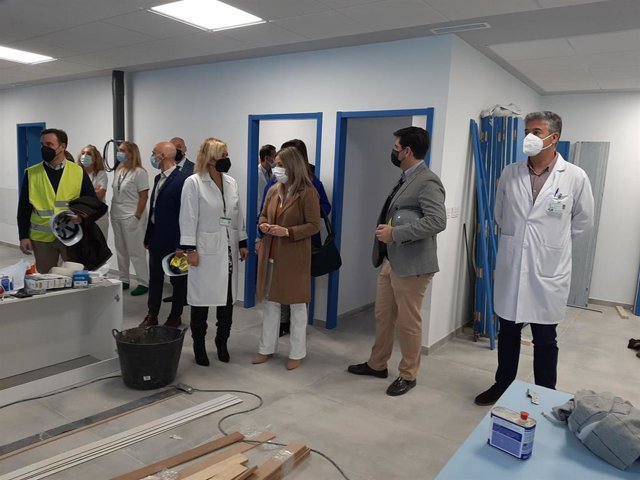Visita a las obras de la nueva UCI.