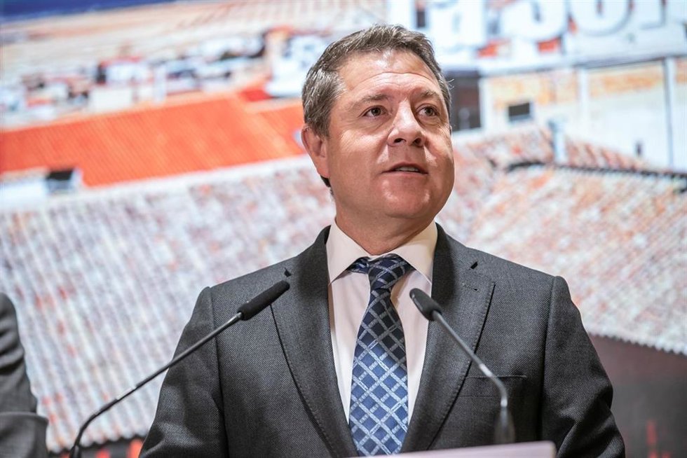 El jefe del Ejecutivo autonómico, Emiliano García-Page, preside en La Solana (Ciudad Real), la reunión del Consejo de Gobierno itinerante.