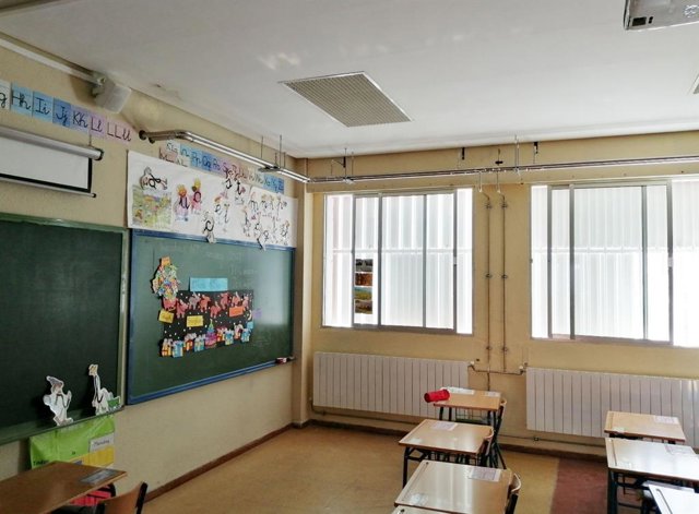 Junta invierte más de 3,2 millones de euros en mejorar la calefacción de 25 centros escolares andaluces