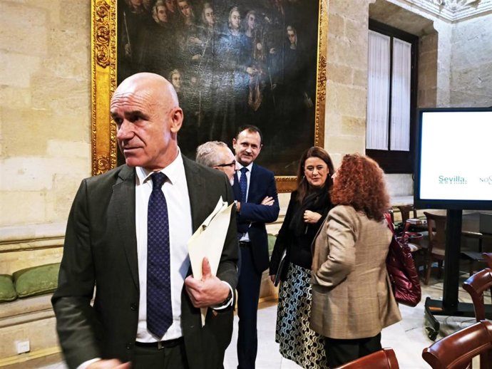 El alcalde de Sevilla, Antonio Muñoz, en la presentación de las líneas maestras del presupuesto municipal para 2023.