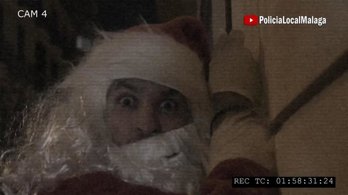 Fotograma del cortometraje que la Policía Local de Málaga ha publicado para felicitar la Navidad
