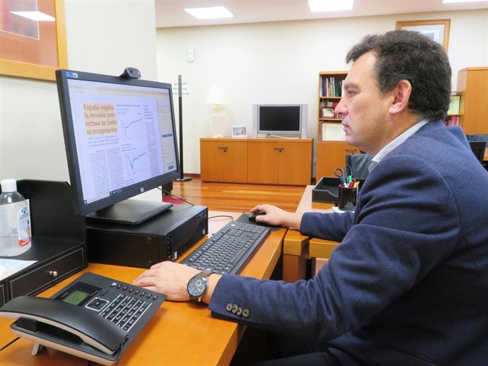 El delegado de Empleo, Empresa y Trabajo Autónomo de la Junta en Huelva, Alberto Santana.