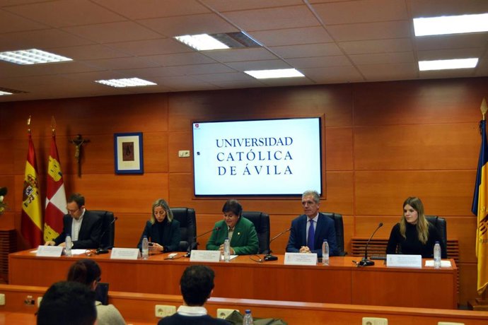 Presentación de los resultados de los proyectos desarrollados en la IX Convocatoria de Prototipos Orientados al Mercado de la UCAV.