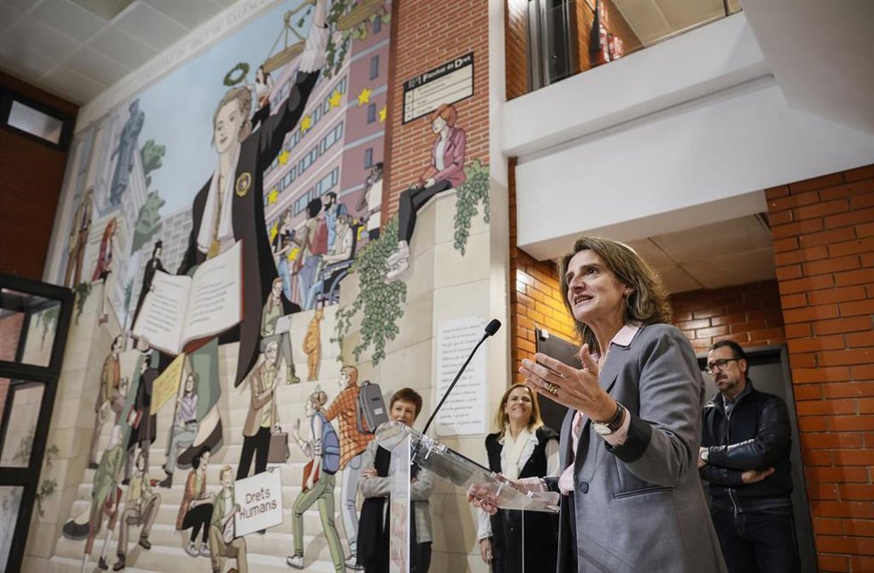 La vicepresidenta tercera del Gobierno, Teresa Ribera, imparte la conferencia inaugural de la Semana de los Derechos Humanos, en la Facultad de Derecho de la Universitat de Valncia