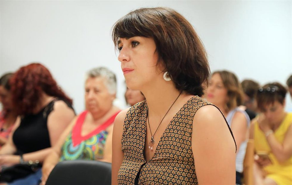 Archivo - Juana Rivas en el Juzgado de lo Penal 1 de Granada, en imagen de archivo.