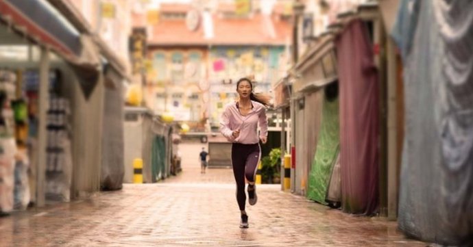 ASICS lanza la campaña 'Correr para parar'.
