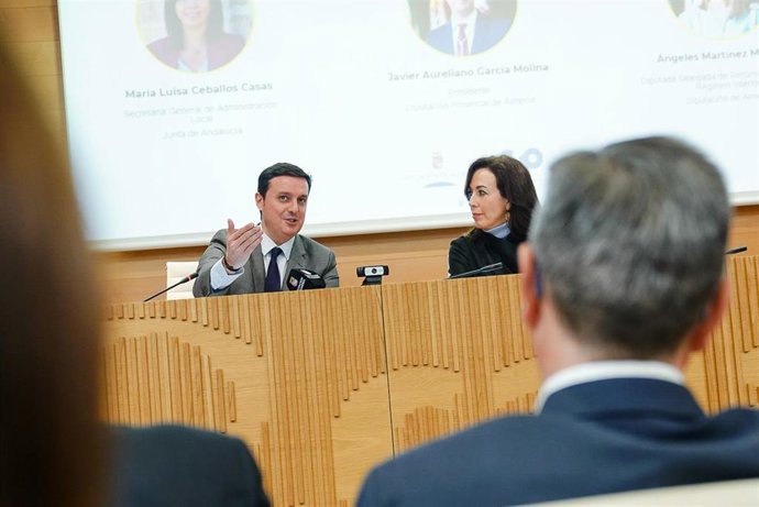 El presidente de la Diputación de Almería participa en las jornadas de la Red Provincial de Comunicaciones.