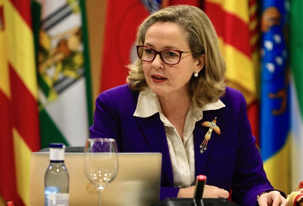 La vicepresidenta primera y ministra de Asuntos Económicos y Transformación Digital, Nadia Calviño, preside la Conferencia Sectorial de Mejora Regulatoria de Negocios, en la sede del Ministerio de Asuntos Económicos y Transformación Digital, a 12 de dic