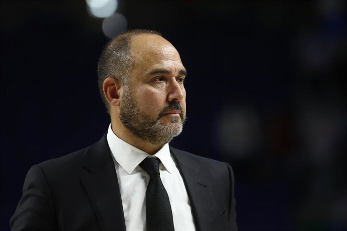 Archivo - El entrenador del Real Madrid, Chus Mateo.