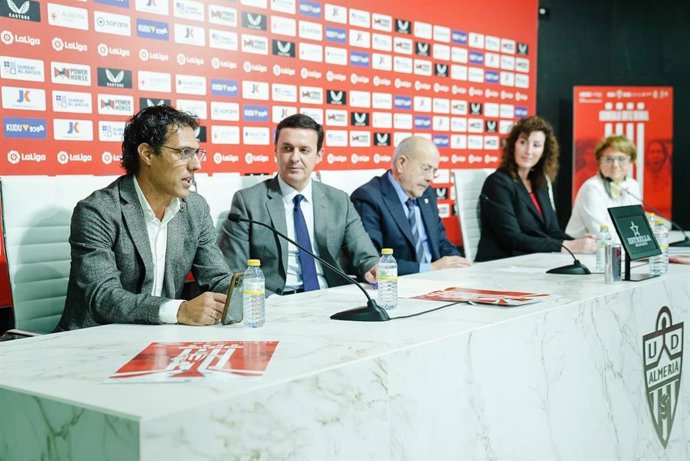 Presentación del partido de fútbol homenaje a José Ortiz.