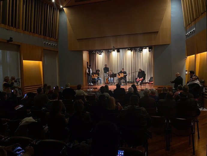 La Plataforma por la Rumba Catalana ha presentado este lunes su candidatura para que la rumba catalana sea declarada Patrimonio Cultural Inmaterial de la Humanidad por la Unesco