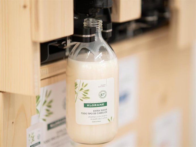 Archivo - Envases de vidrio reutilizables para consumir tus productos favoritos de una manera sostenible