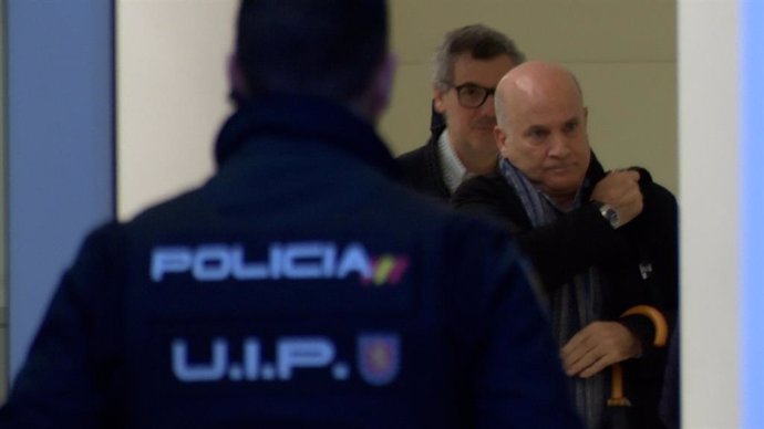 El ex director de seguridad de Adif Andrés Cortabitarte, procesado en el juicio del Alvia