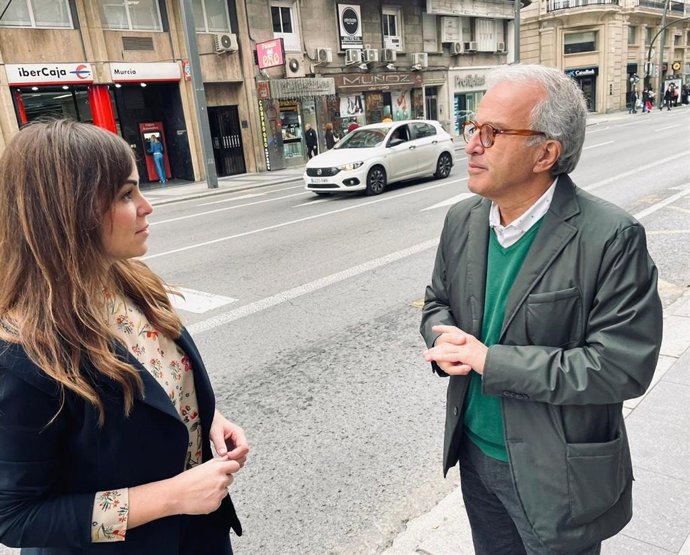 Imagen de la portavoz Rebeca Pérez y del concejal Felipe Coello y audio de Rebeca Pérez