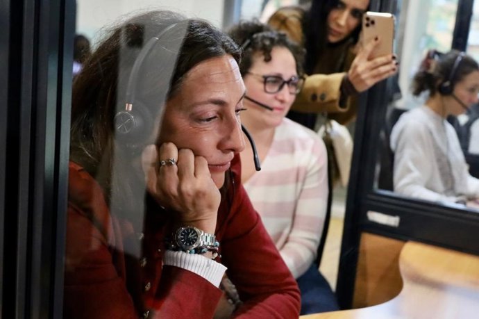 La consejera de Inclusión Social, Juventud, Familias e Igualdad, Loles López, ha presidido el acto conmemorativo del 20 aniversario del Servicio de Teleasistencia (SAT)