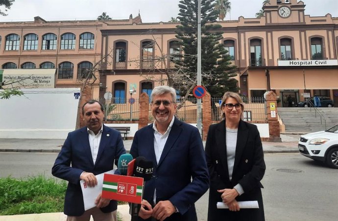 Los parlamentarios andaluces del PSOE por Málaga Josele Aguilar, Jose Luis Ruiz Espejo e Isabel Aguilera