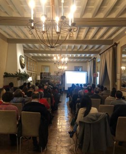 El I Encuentro de Arquitecturas y Oficios Tradicionales organiza en Jarandilla (Cáceres) charlas y talleres