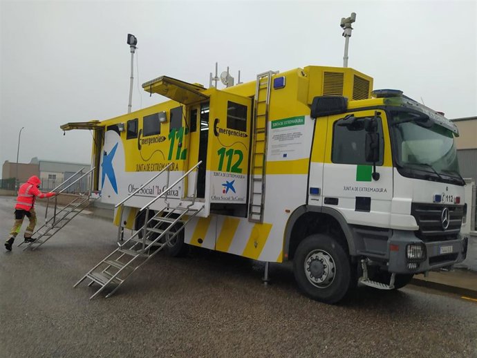 Camión del 112 de Extremadura.