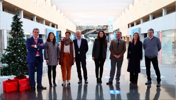 Xabier Basañez, Beatriz Artolazabal, Maitane Leizaola, Javier Hurtado de Mendoza, Aitziber Beldarrain, Jose Antonio Prado, Nora Sarasola y  Andoni Madariaga en la presentación del Parque Infantil de Navidad