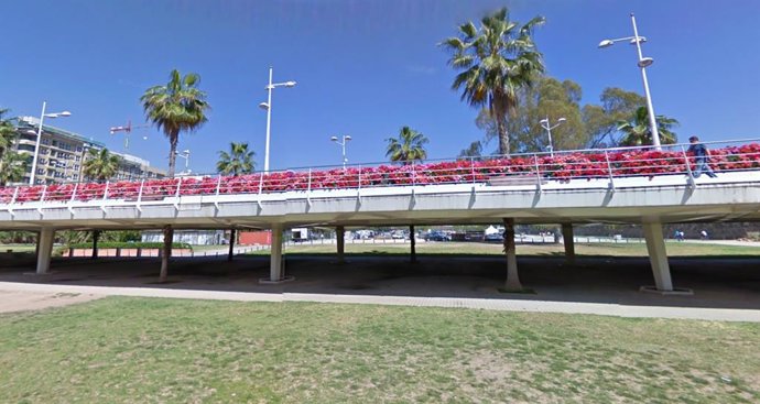Archivo - Imagen de archivo del Puente de las Flores de Valncia. 