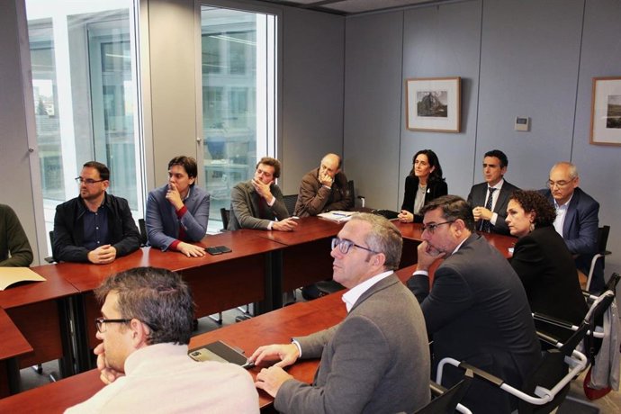 Reunión sobre la movilidad en el eje entre la AP4 y la A-92