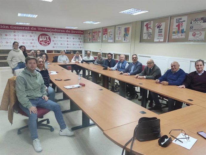 UGT y patronal firman el convenio de comercio de alimentación.