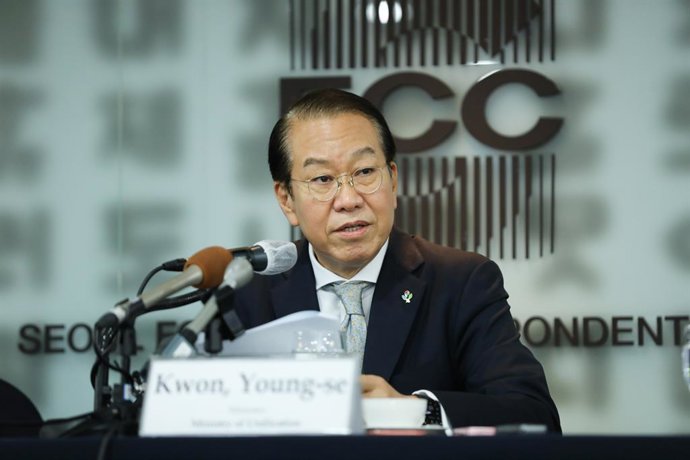 Archivo - El ministre d'Unificació de Corea del Sud, Kwon Young-se