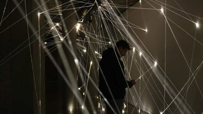 Una exposición en la Galería del Tossal rinde homenaje al artista valenciano Nacho Ruiz