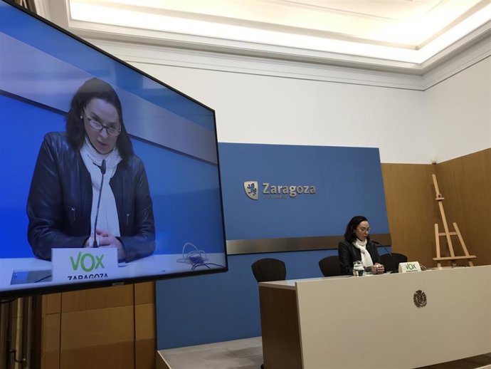 La concejal del grupo municipal de VOX en el Ayuntamiento de Zaragoza, Carmen Rouco,