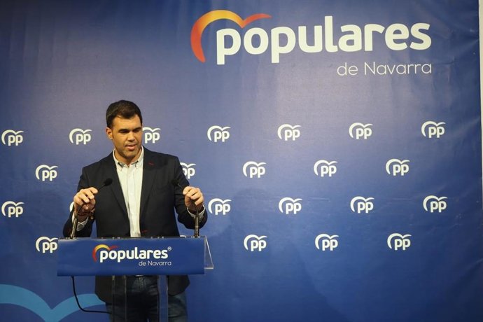 El presidente del PPN, Javier García, durante la rueda de prensa
