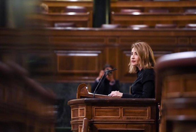 La ministra de Transportes, Movilidad y Agenda Urbana, Raquel Sánchez, en una sesión plenaria en el Congreso de los Diputados, a 22 de noviembre de 2022, en Madrid (España). Los Presupuestos Generales del Estado (PGE) para 2023 llegaron al Pleno del Con