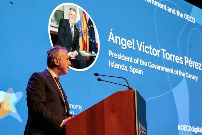 El presidente de Canarias, Ángel Víctor Torres