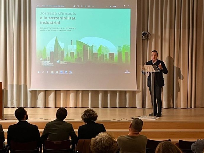 El vicepresidente del Govern y conseller de Transición Energética, Sectores Productivos y Memoria Democrática, Juan Pedro Yllanes, durante la jornada.