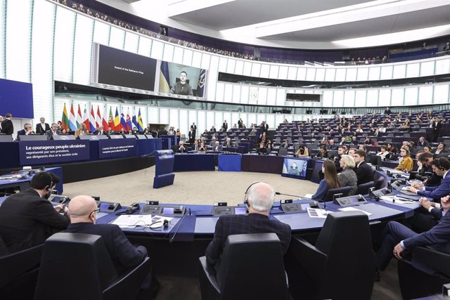 Volodimir Zelenski, presidente de Ucrania, habla ante el Parlamento Europeo