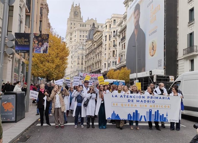 Médicos y pediatras marchan este miércoles entre la Consejería y la Puerta del Sol