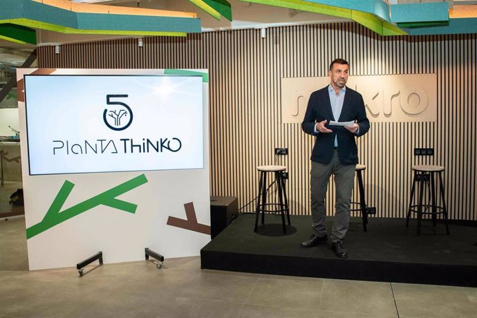 El director del área de Transformación e Innovación de Makro, Raimundo Castilla, presenta Planta Thinko
