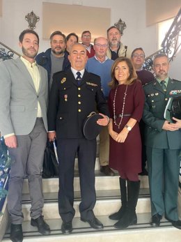 Botella (2 dcha.) con integrantes de la la Comisión Provincial de Agresiones a Profesionales de la Salud de Córdoba.