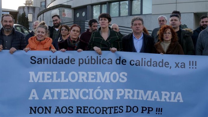 La portavoz nacional del BNG, Ana Pontón, en una acción para presentar medidas sanitarias en Pontevedra