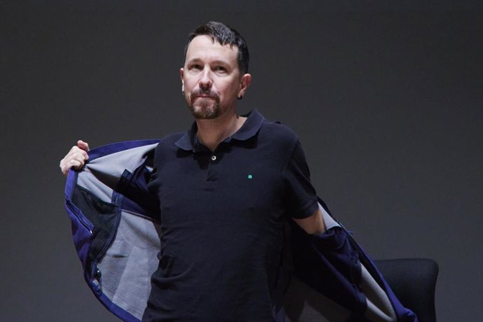 Archivo - El exlíder de Podemos Pablo Iglesias, durante la presentación de su libro 'Medios y cloacas', a 11 de noviembre de 2022 en Sevilla (Andalucía, España). El exlider de Podemos, Pablo Iglesias, acude a Sevilla a presentar su nuevo libro.