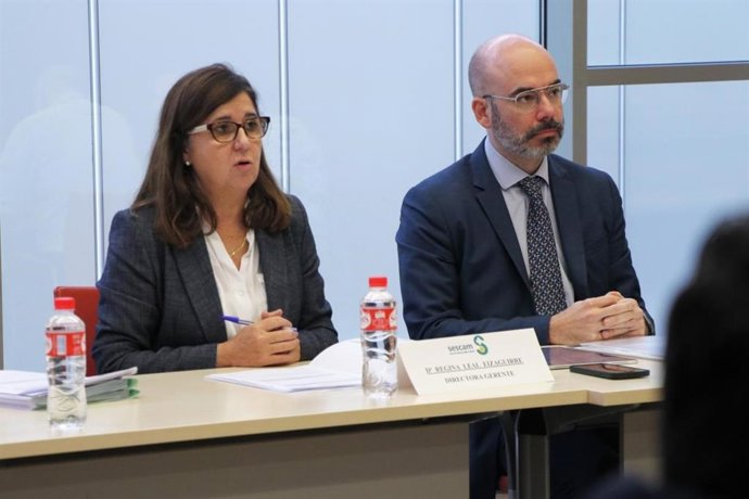 La directora gerente del Sescam, Regina Leal,