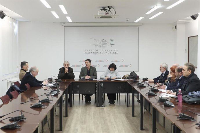 El consejero Santos en la reunión del Consejo Navarro de Justicia