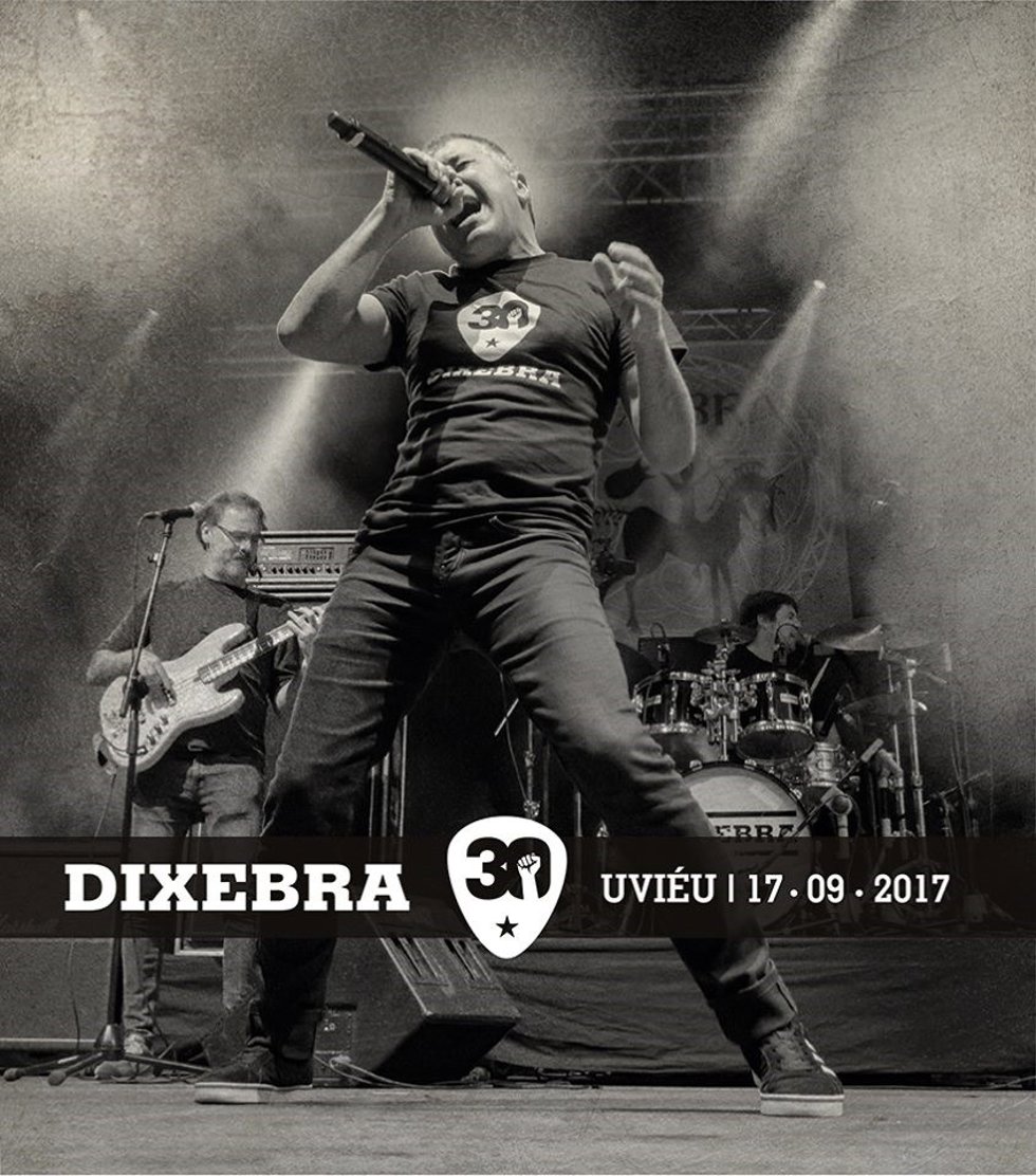 Archivo - La banda decana del rock n'asturianu, Dixebra, va publicar d'equí a pocos díes un discu nuevu en directo. Trátase de la grabación del conciertu que la banda avilesina ufrió na Plaza La Catedral d'Uviéu en setiembre del 2017